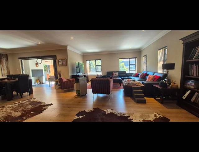 3 BEDROOM HOUSE FOR SALE IN MIDLANDS ESTATE